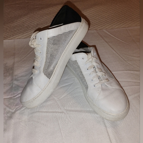Vince Low Top Annette Sneakers Size 7 - Picture 7 of 11